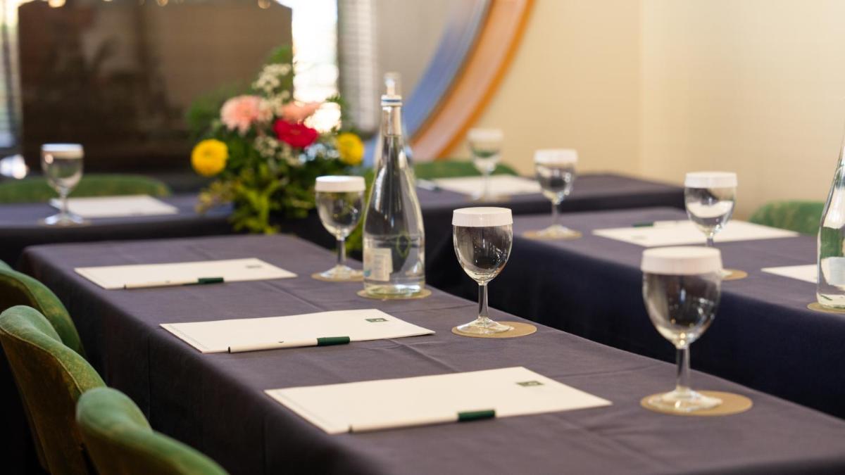 Um restaurante ou outro lugar para comer em Algarve Casino Hotel