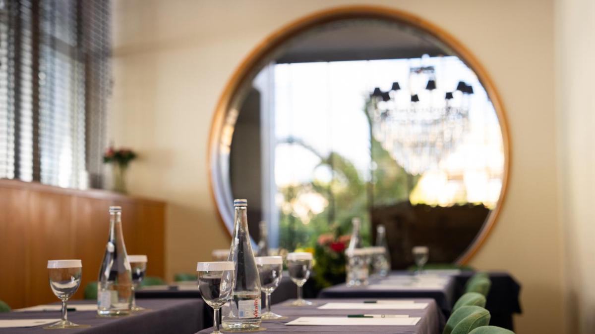 Um restaurante ou outro lugar para comer em Algarve Casino Hotel