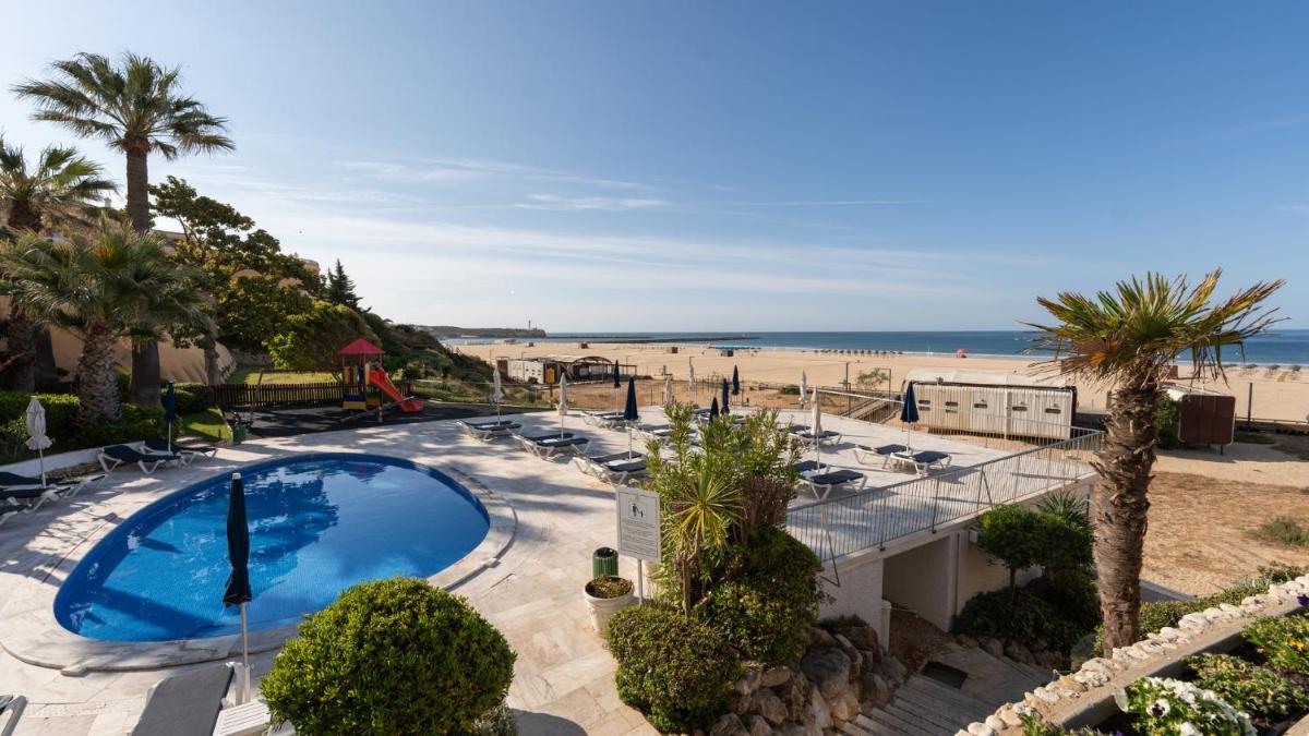 A piscina em ou perto de Algarve Casino Hotel