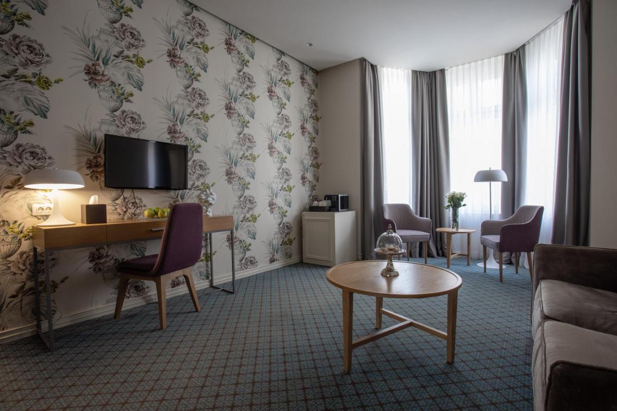 Jump INN Hotel Belgrade - Hizvo