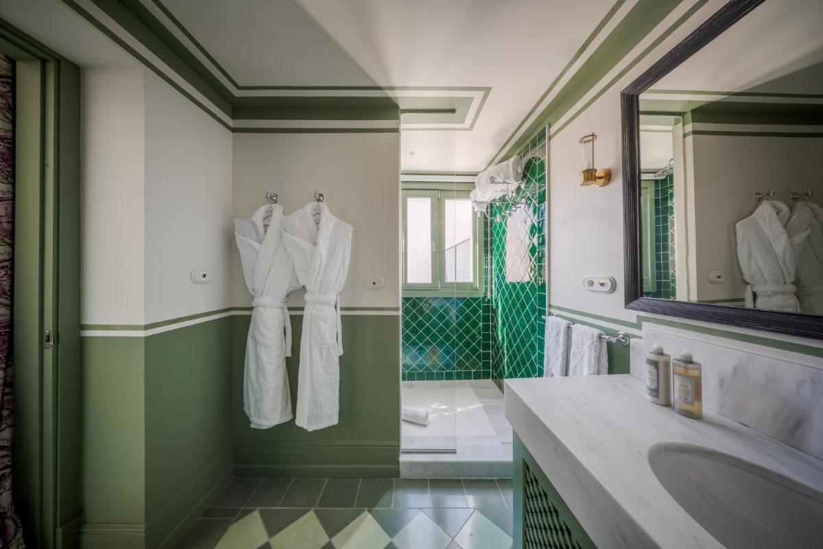 Cristine Bedfor Sevilla Boutique Hotel - Housity