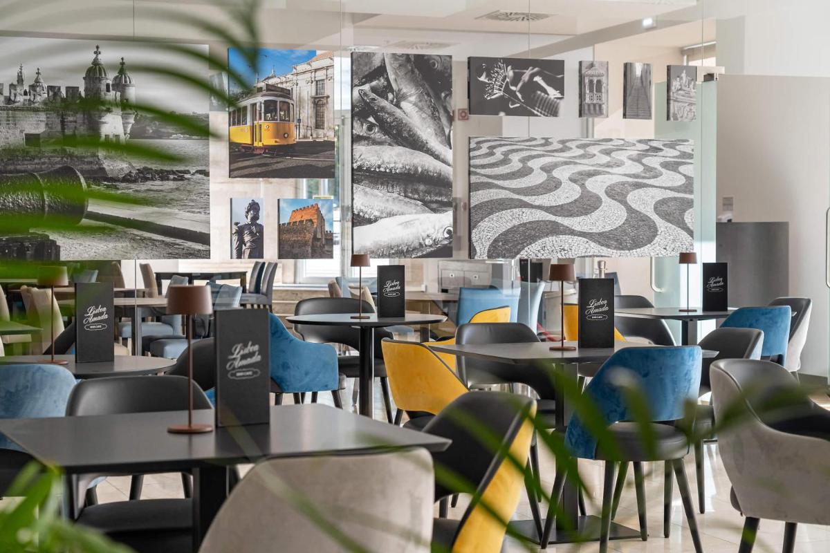 Uma área de estar em Jupiter Lisboa Hotel - Rooftop & Spa