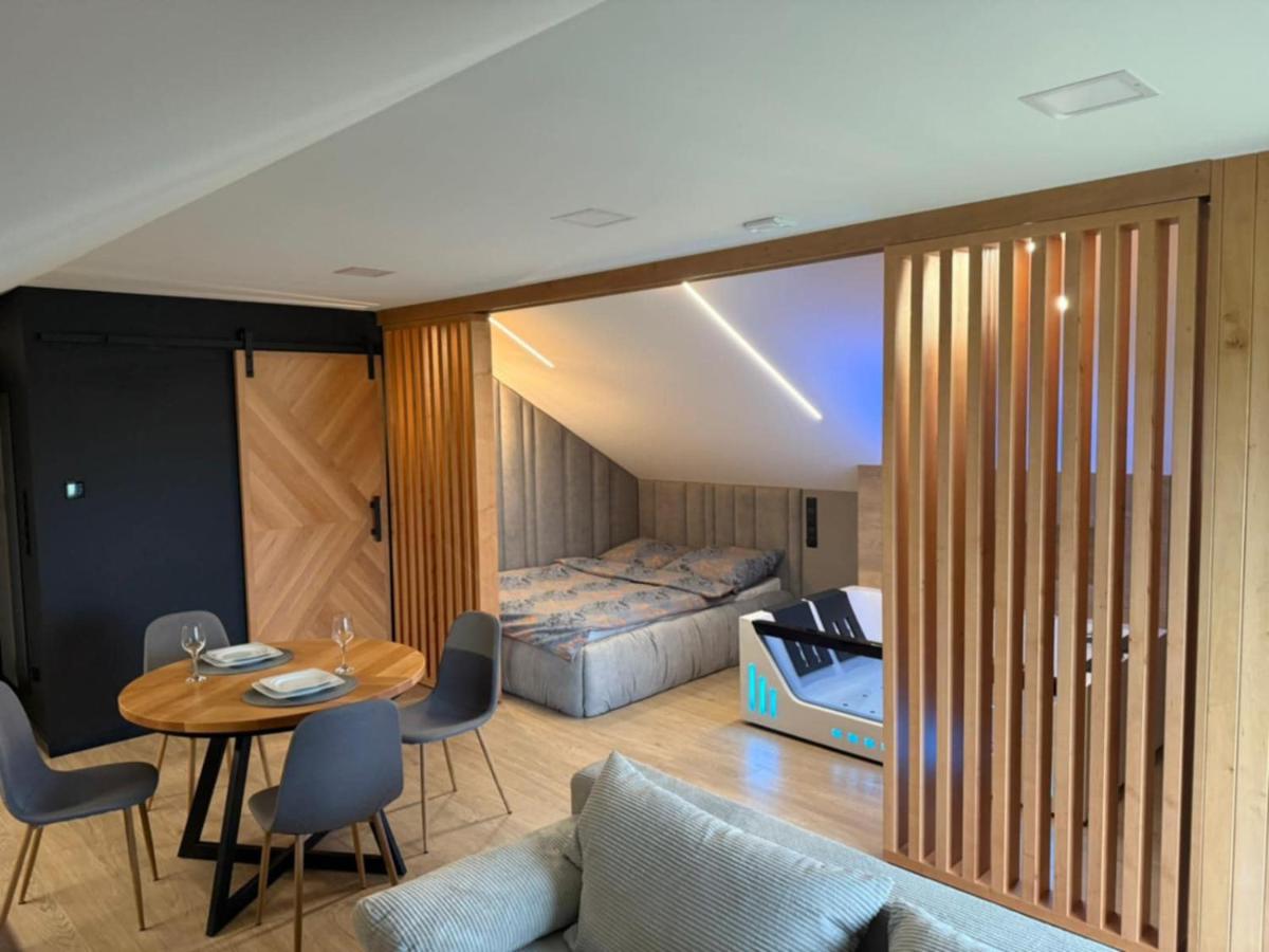 Secret House Zator - Housity