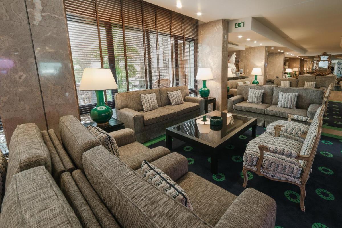 Uma área de estar em Hotel Solverde Spa and Wellness Center