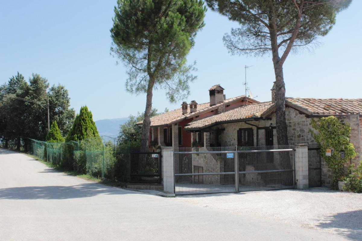 Società Agricola F.lli Angelucci - Housity