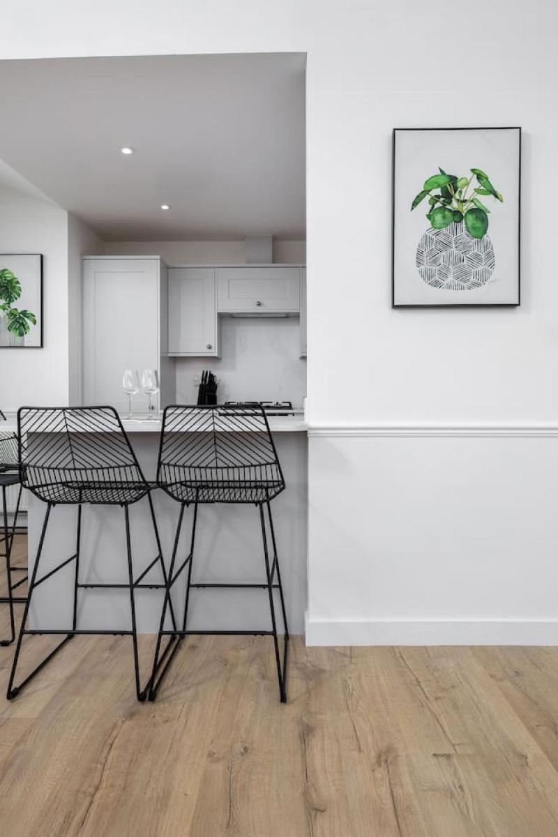 The Stirling Penthouse - Free Parking - Housity