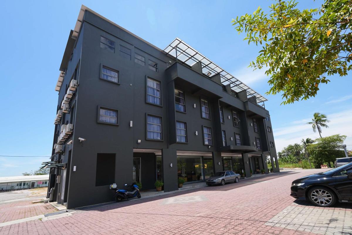 T+ Hotel Sungai Korok - Housity