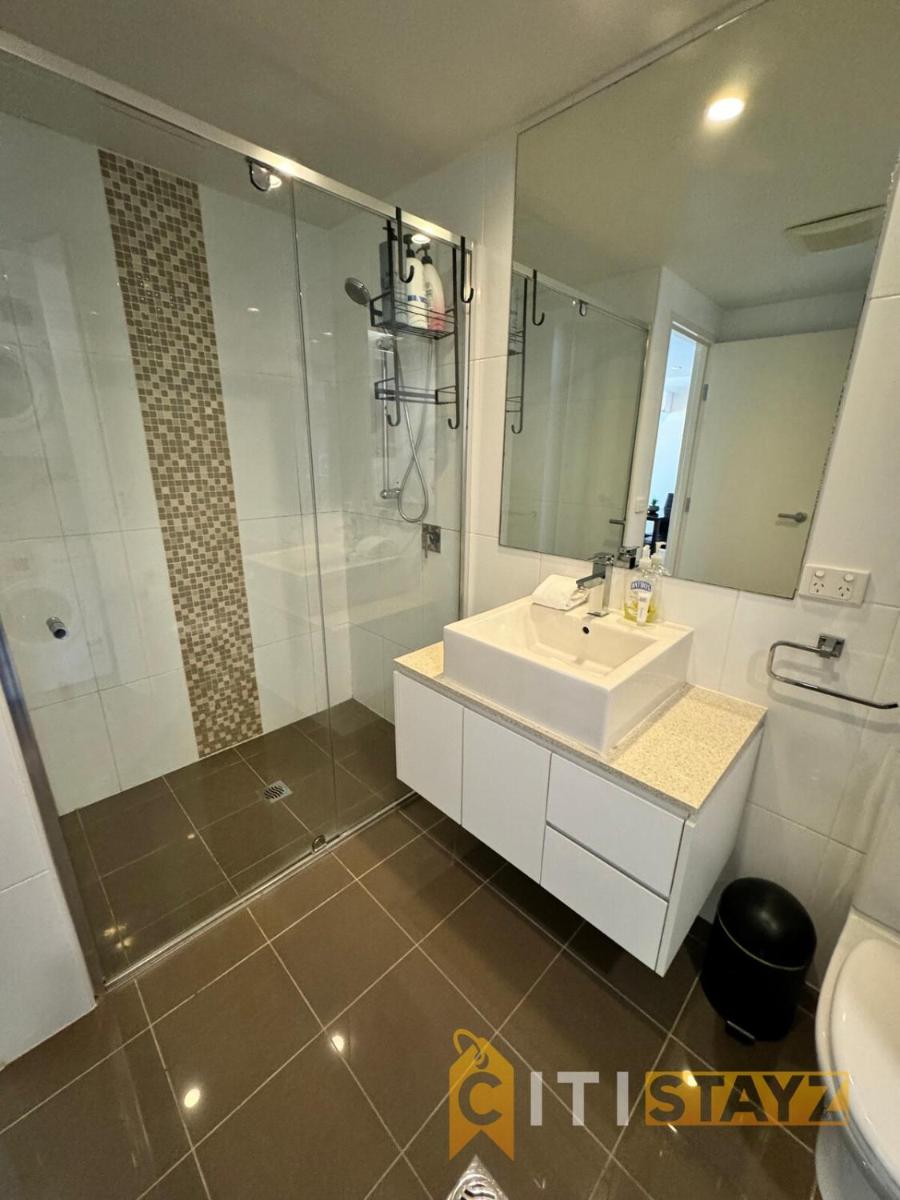 Tranquil, Relaxing Forrest Style Apartment - Braddon CBD - Housity