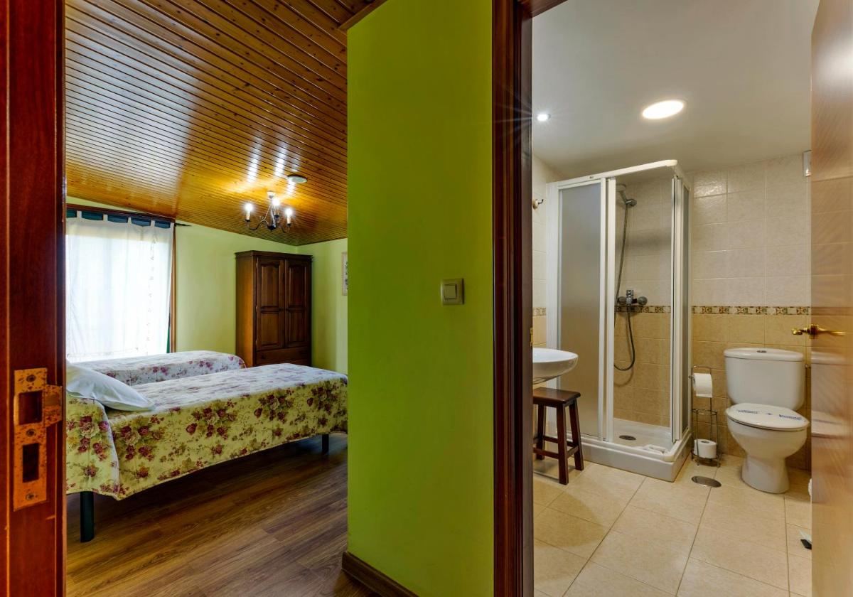 Casa Rural Os Carballos - Housity