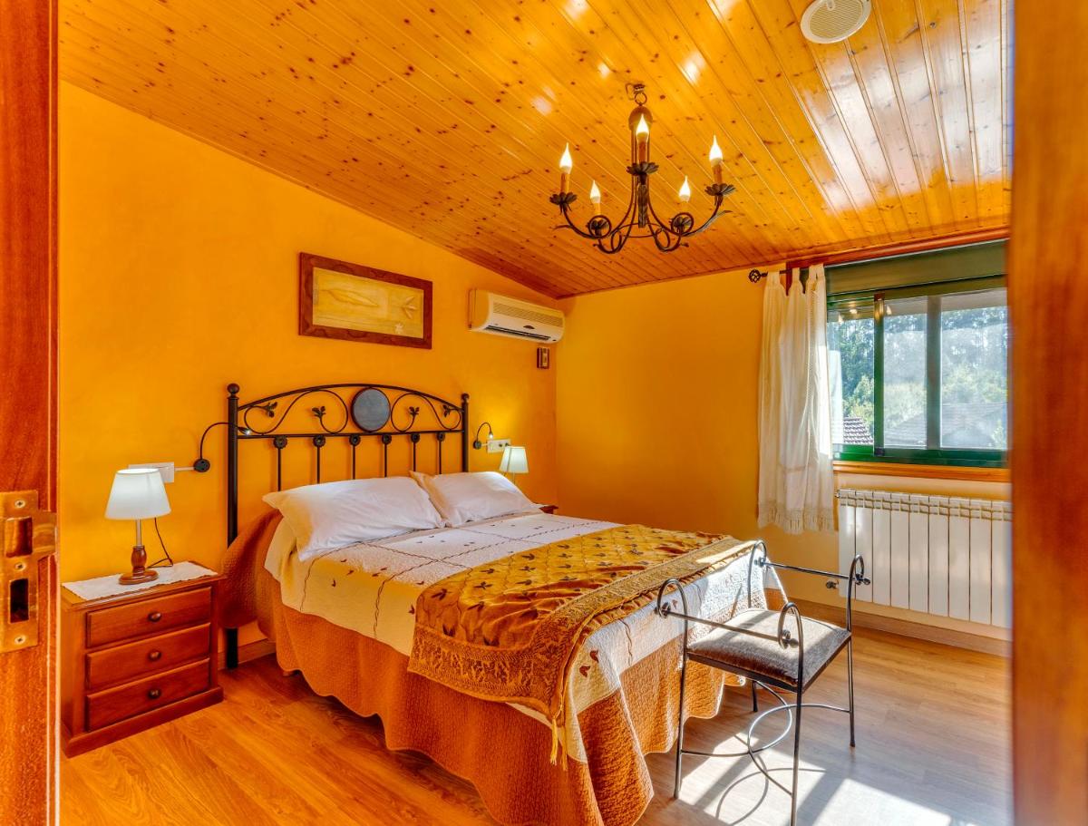 Casa Rural Os Carballos - Housity