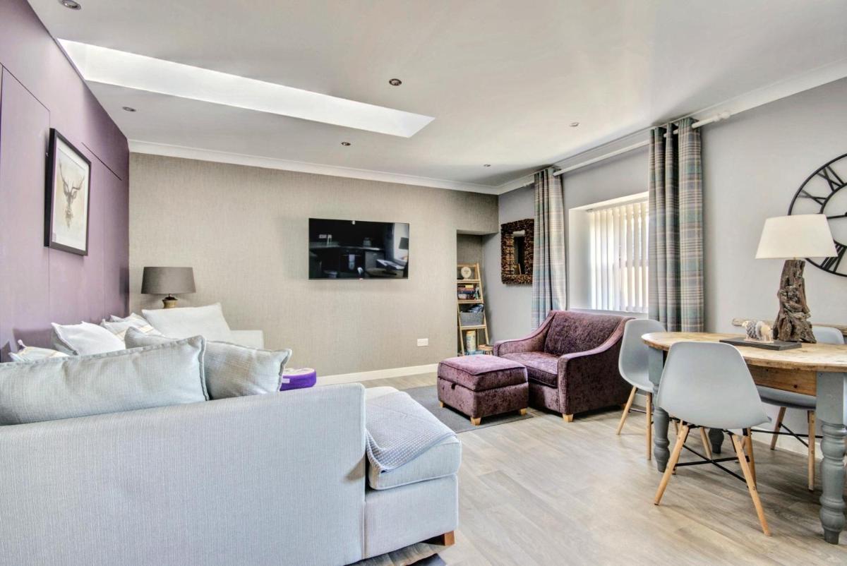 Thistle Apartment Golspie - Housity