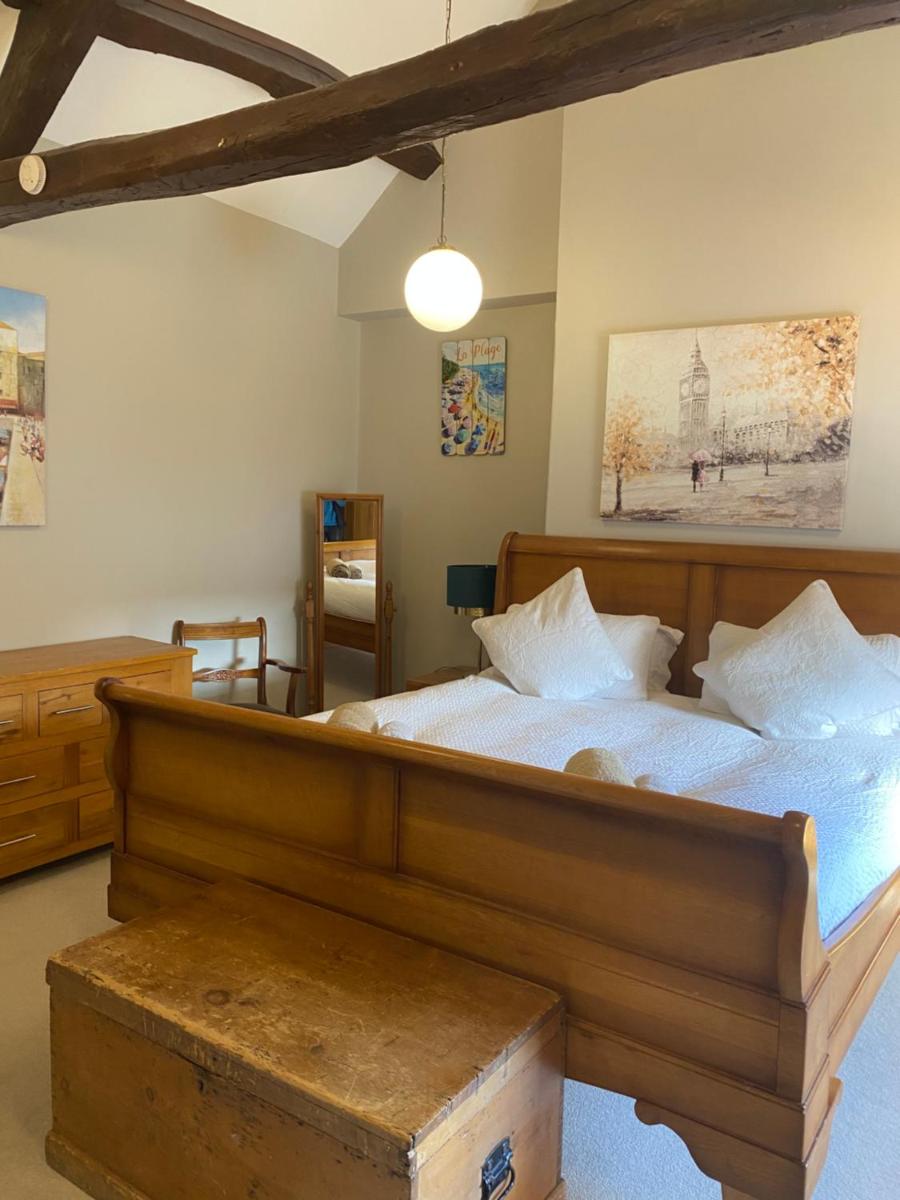 Kezbah 1, 22 the square centre of Dalston village - Housity