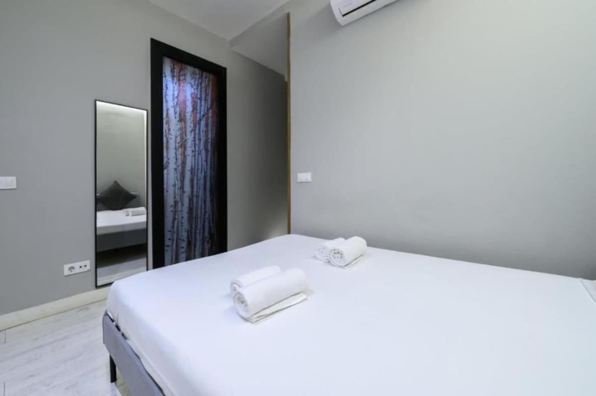 Stylish Stay in the Center of Madrid - Housity