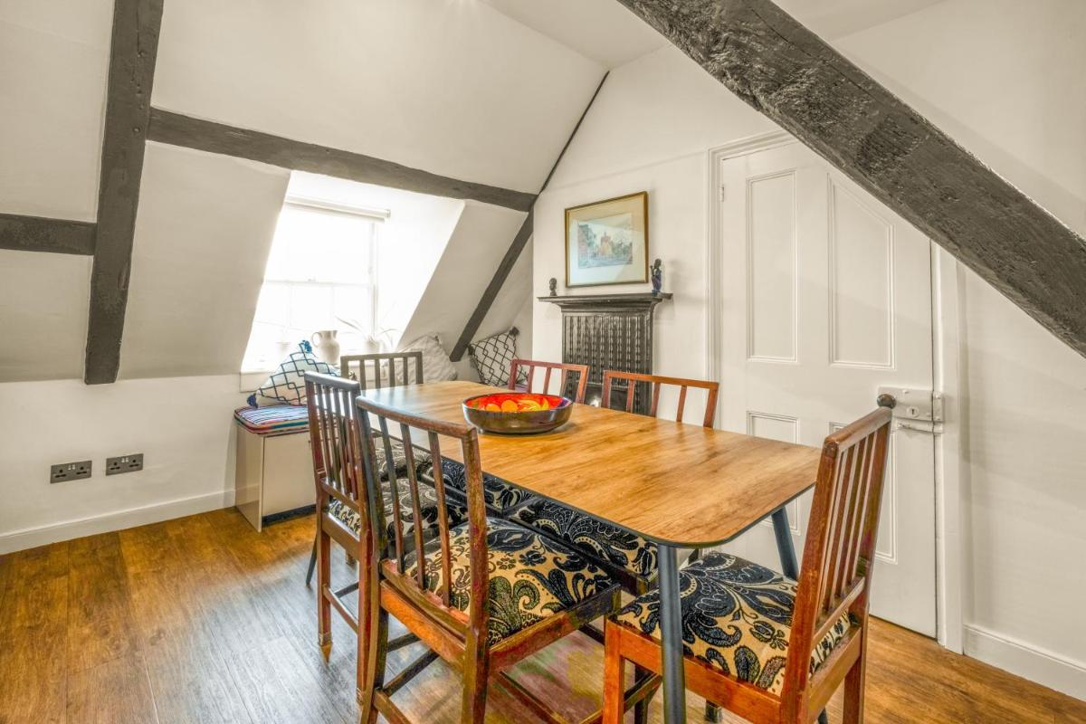 Stylish Lewes Apartment - Gorgeous Views - Housity