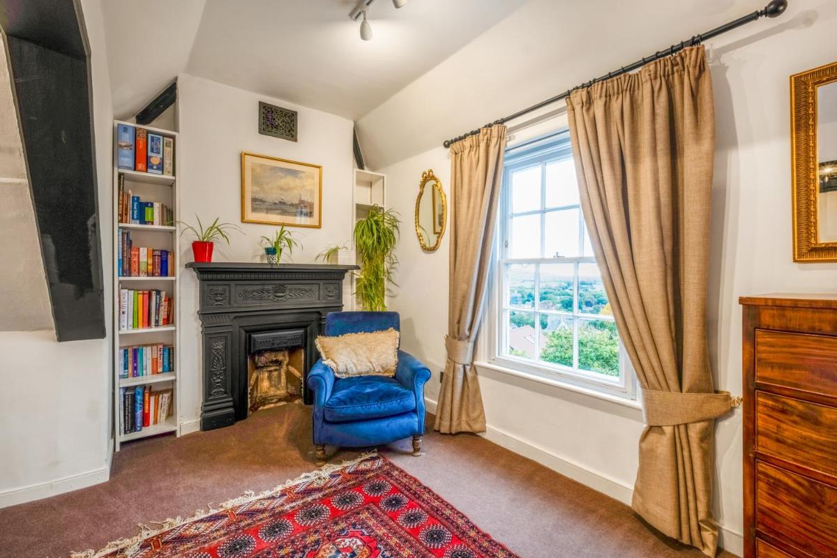 Stylish Lewes Apartment - Gorgeous Views - Housity