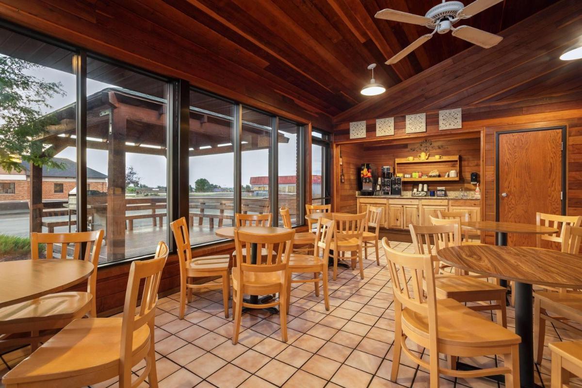 Days Inn by Wyndham Spearfish - Housity