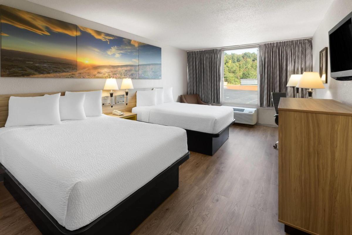 Days Inn by Wyndham Cambridge - Housity