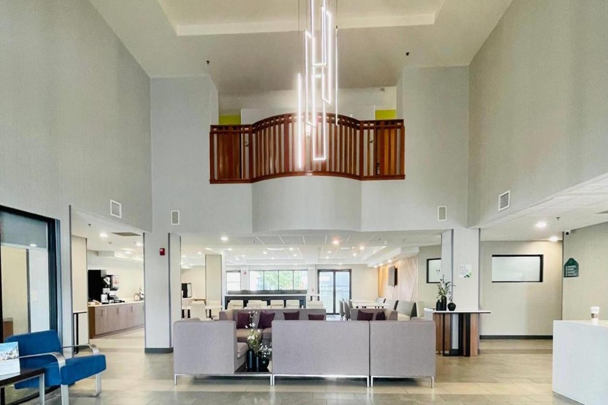 Wingate by Wyndham Parkersburg-Vienna - Housity