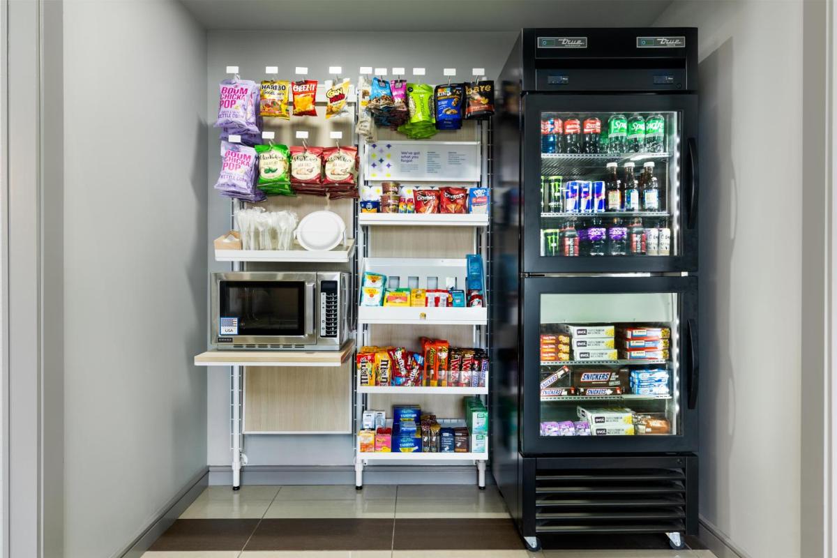 Spark by Hilton Indianapolis Northeast Fishers - Housity