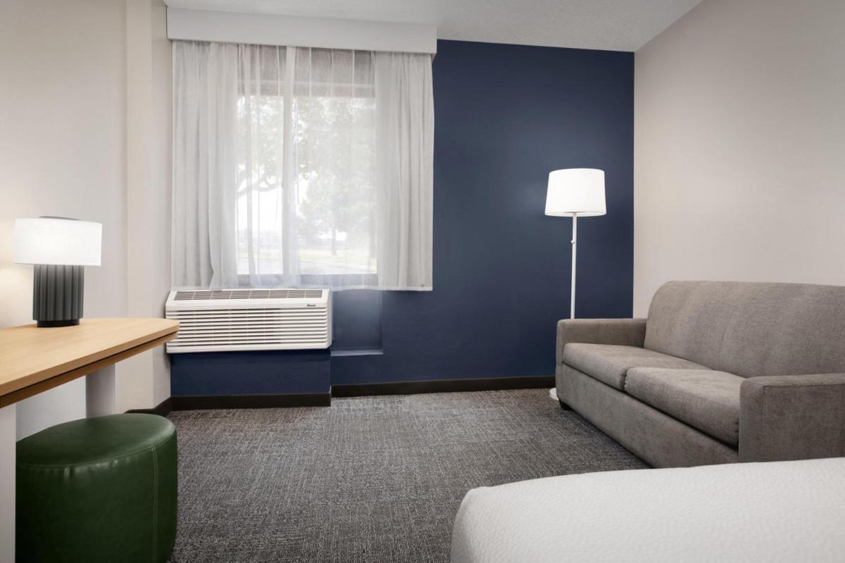Spark by Hilton Denver Tech Center Greenwood Village - Housity