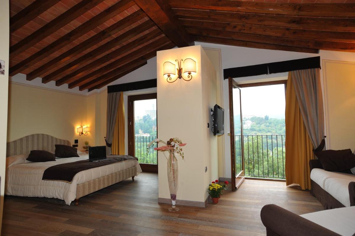 Albergo Ristorante La Torricella - Housity