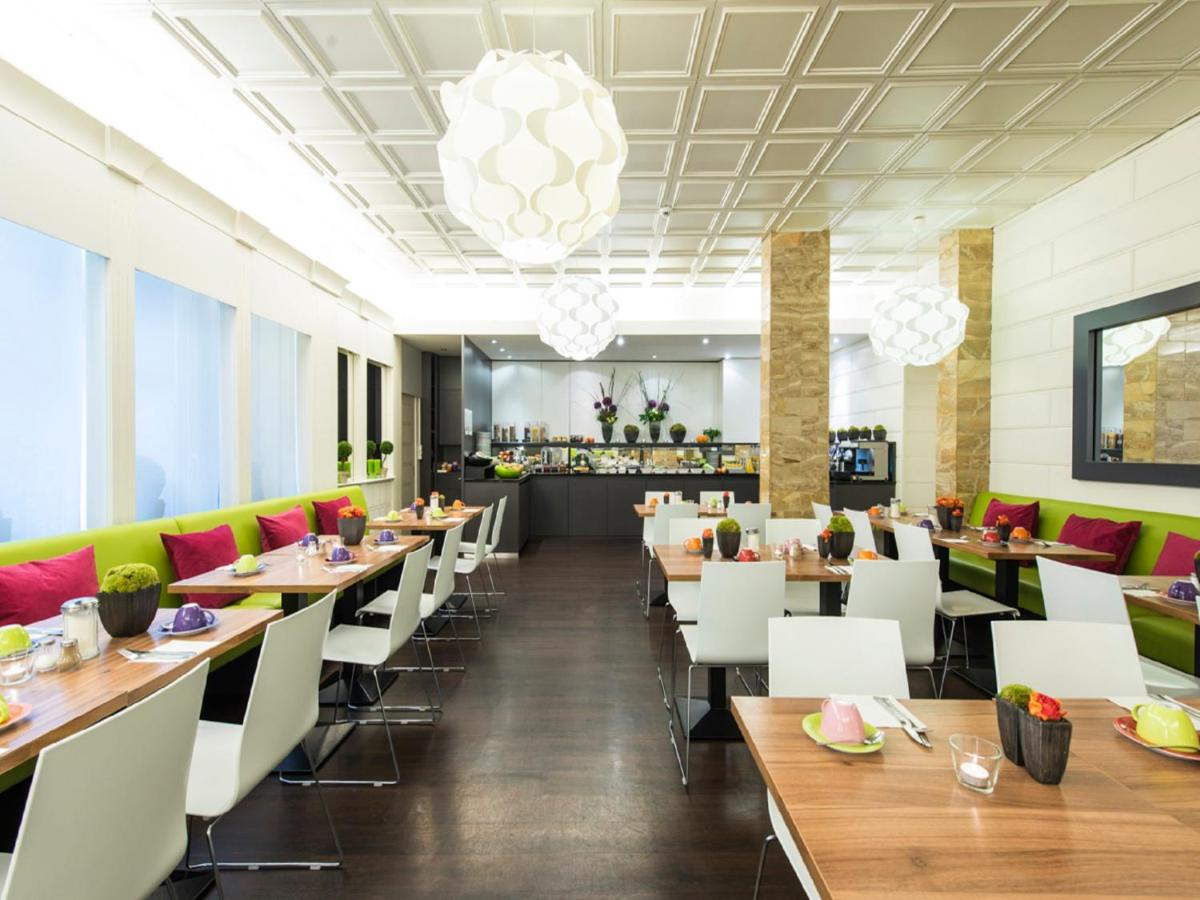 Ambassador Hotel - Housity