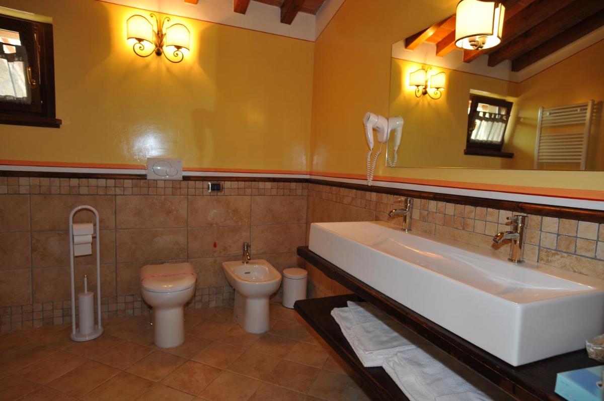 Albergo Ristorante La Torricella - Housity
