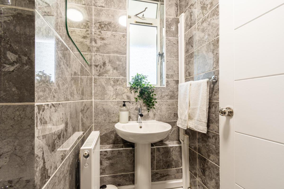 Cosy Stay Apartment near Hyde Park in Heart of BAYSWATER W2 - Housity