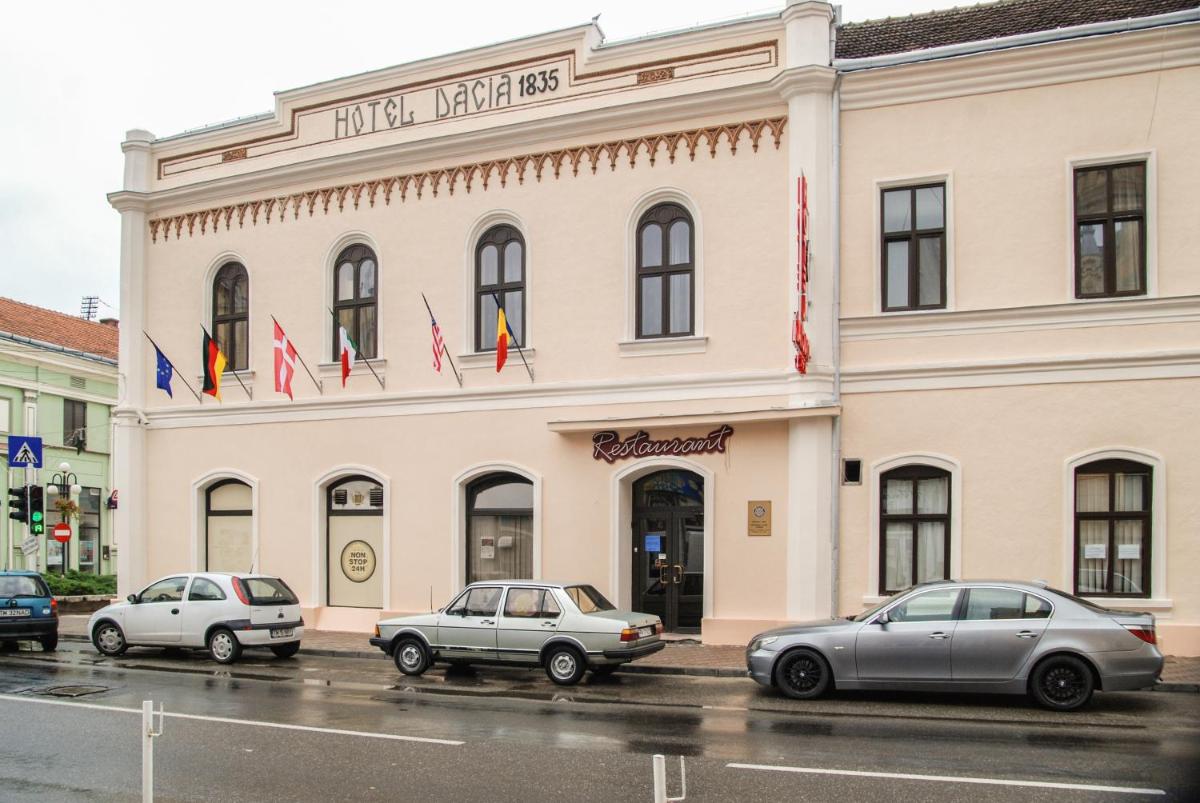 Hotel Dacia - Housity
