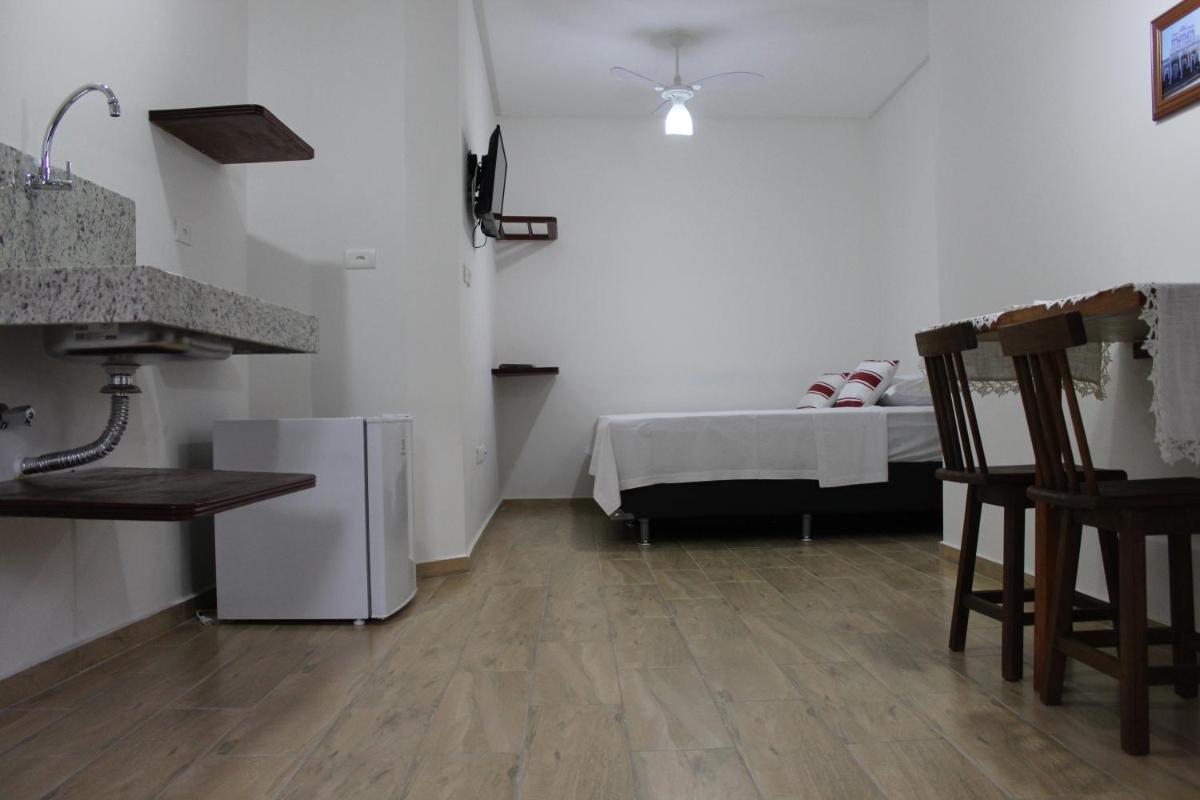 Hotel Reobot Center - Housity