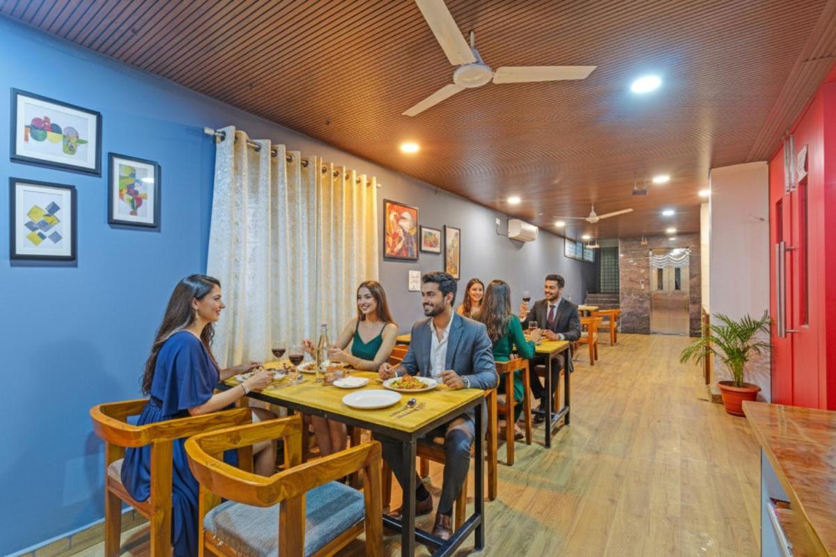 FabHotel Rio - Nr Ramoji Filmcity, LB Nagar - Hizvo