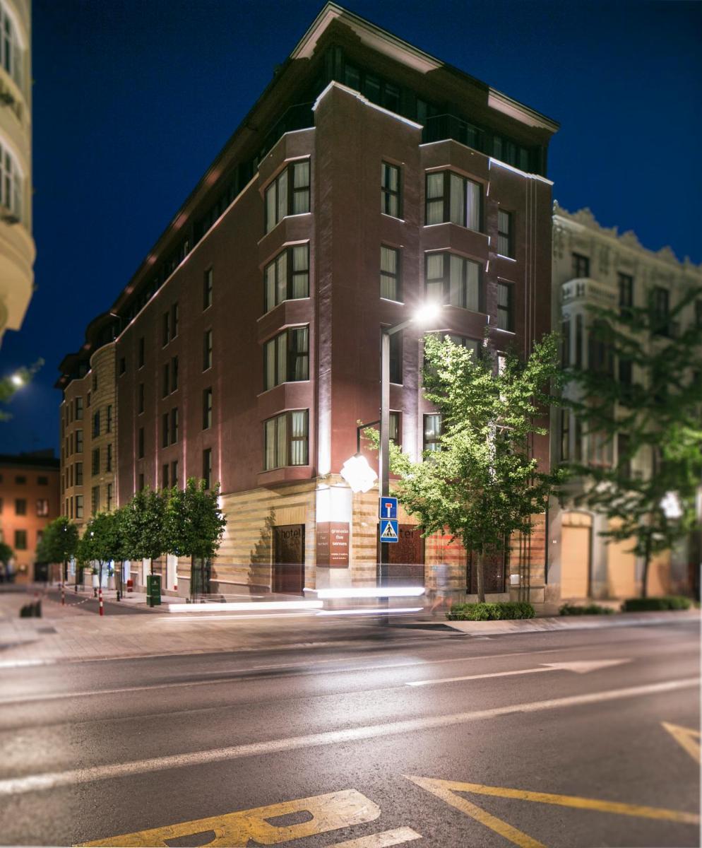 El barrio de los alrededores o un barrio cerca de este hotel