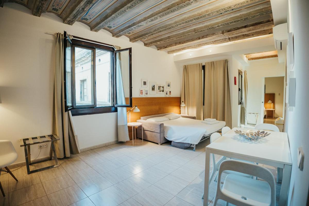 Ramblas Apartments - Hizvo