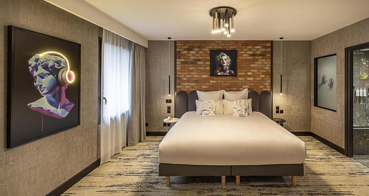 Best Western Plus Hotel Saint-Roch Orleans - Housity