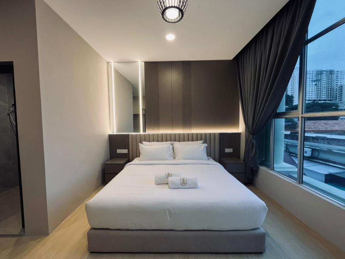 Royal Guest House RGH - Housity