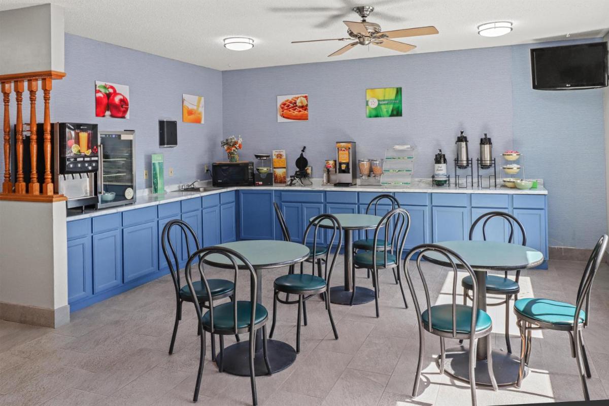 GrandStay Hotel & Suites Minocqua - Housity