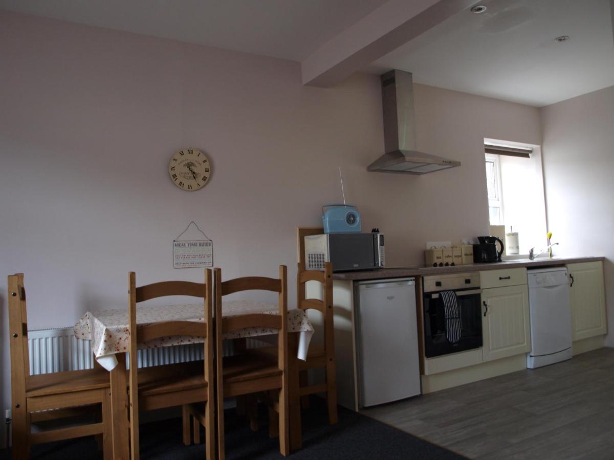 The River House Self Catering Apartment - Housity