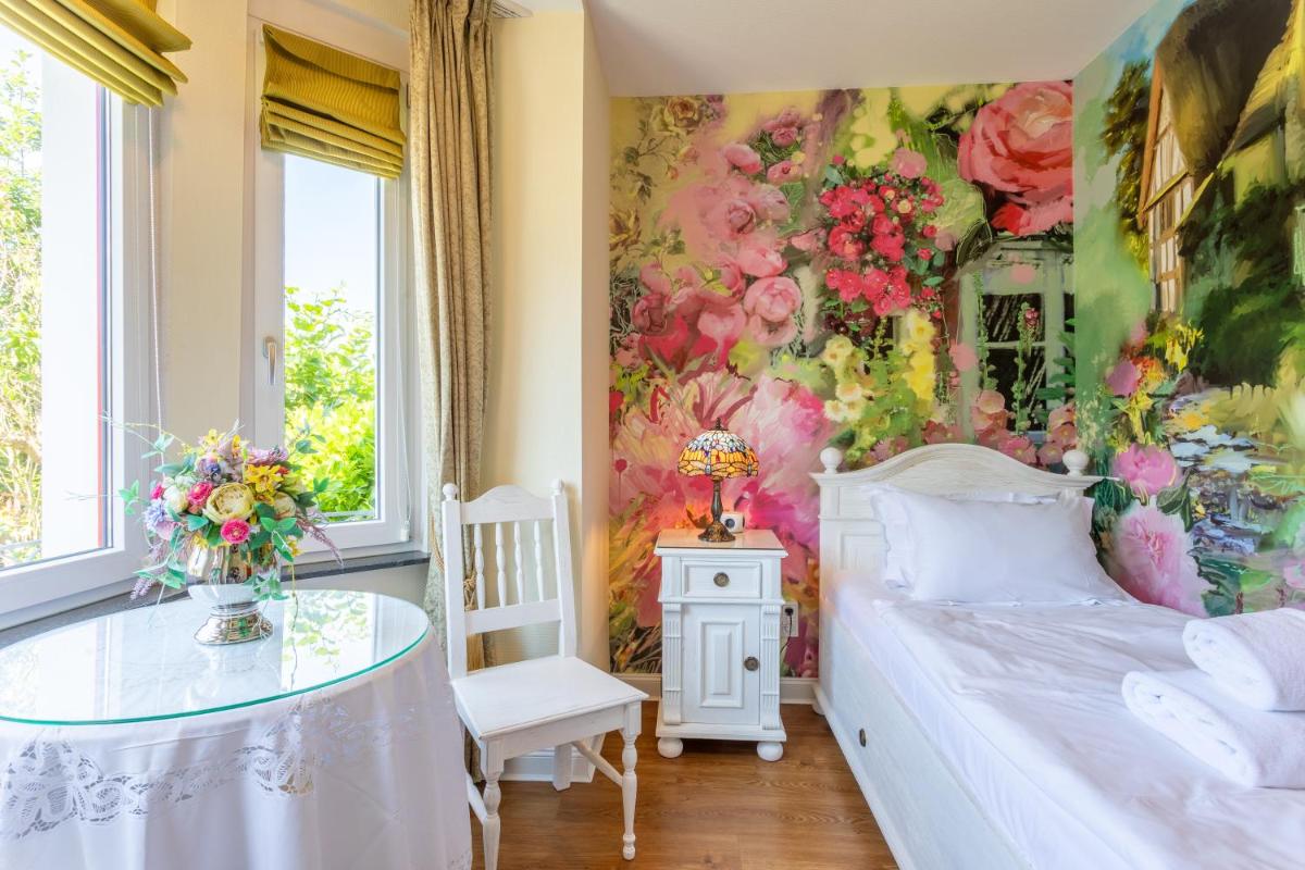 The Little Britain Inn Themed Hotel One of a Kind In Europe - Housity
