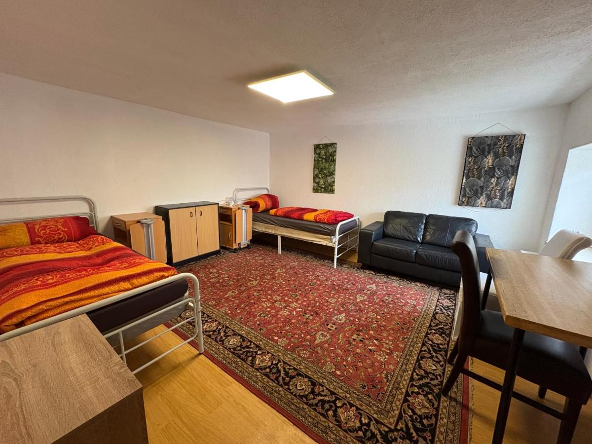 Gusenburg B 13o Monteur Wohnung bis 9 Personen - Housity