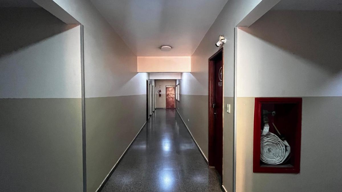 Amplio y cómodo apartamento con bella vista en pleno centro - Housity