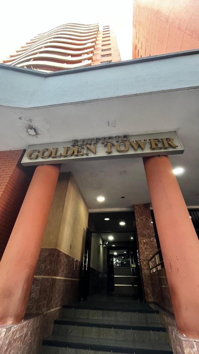 Amplio y cómodo apartamento con bella vista en pleno centro - Housity