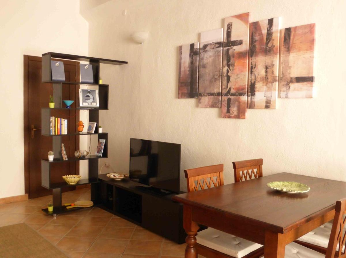 Old Town Apartment - Housity