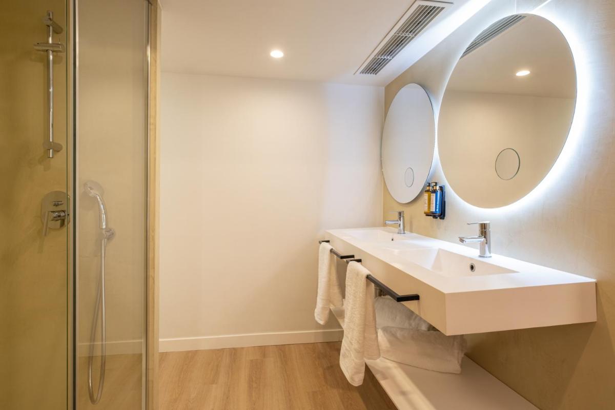 Silken Río Santander - Housity