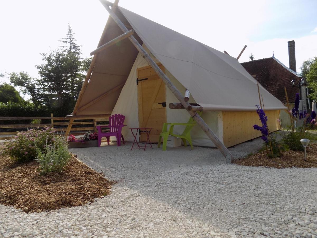 La Tente du Chercheur d'Or - Housity
