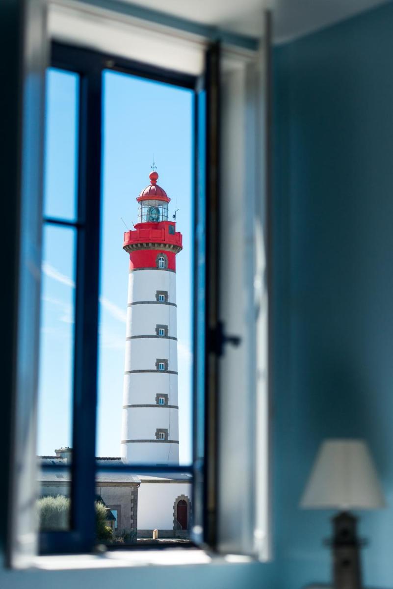 Photo de la galerie de l'établissement Hostellerie de la Pointe Saint-Mathieu - SPA & Restaurant, à Plougonvelin