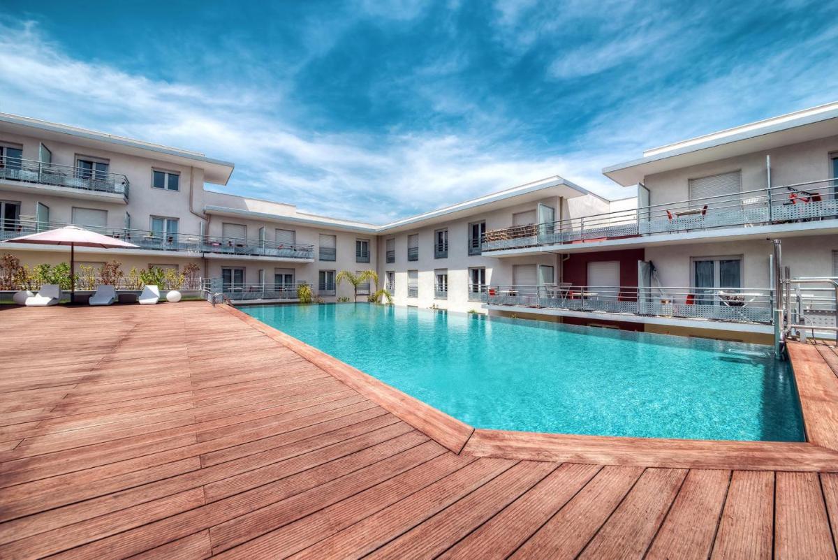 Comfort Aparthotel Antibes Le Maestria - Housity