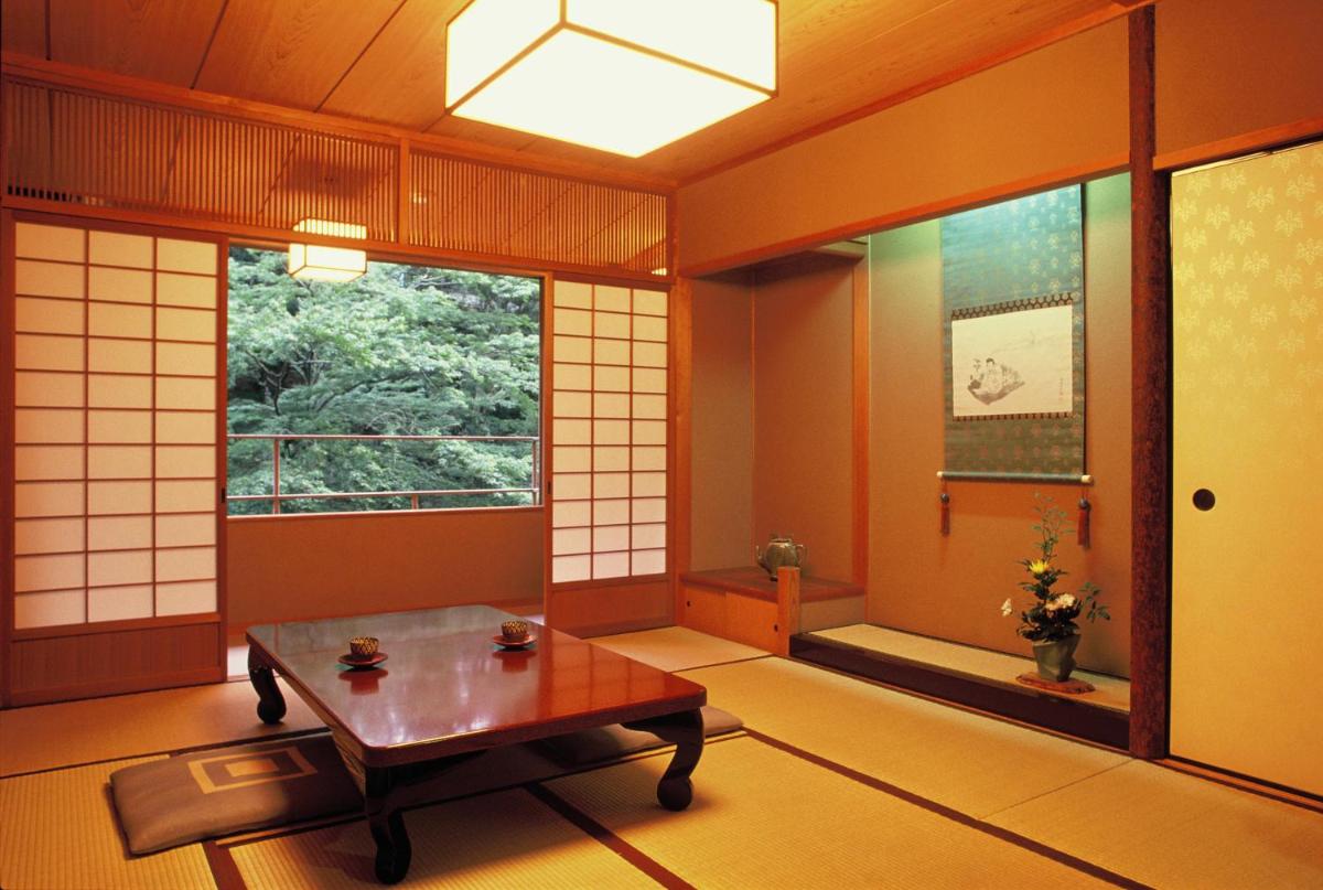 Iwaso - Housity