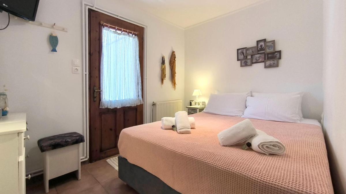 Avdira Seaside House - Housity