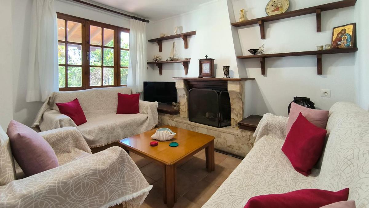 Avdira Seaside House - Housity