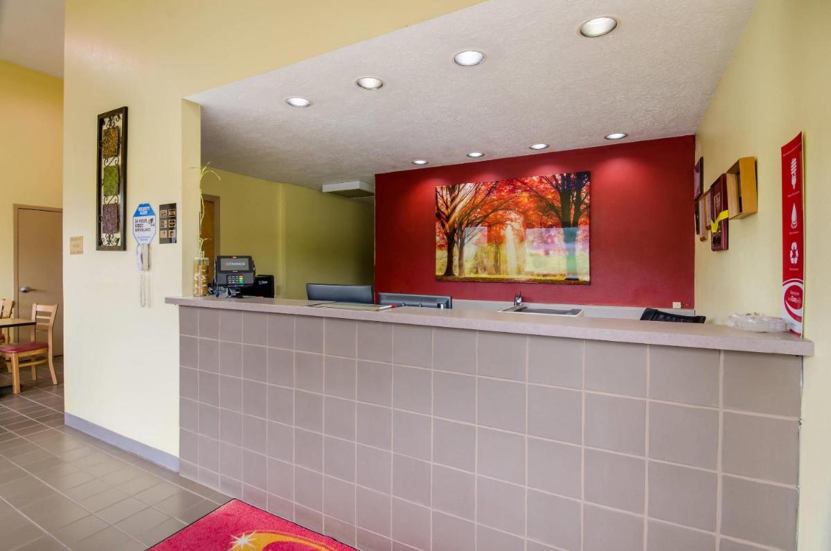 Econo Lodge Marion I-81 - Housity